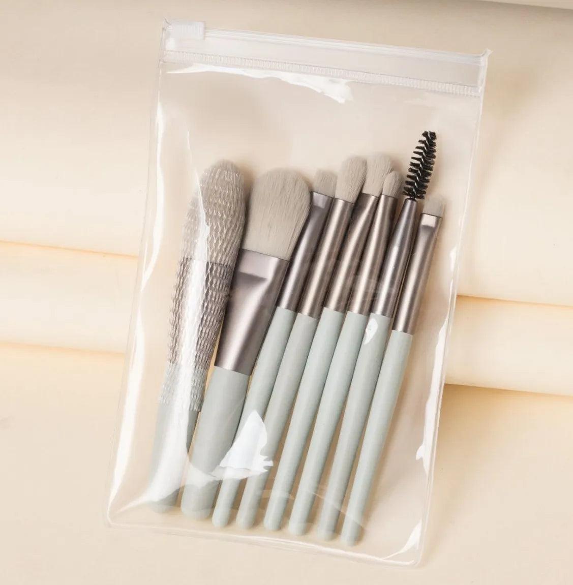 8pcs Mini Makeup Brush Set